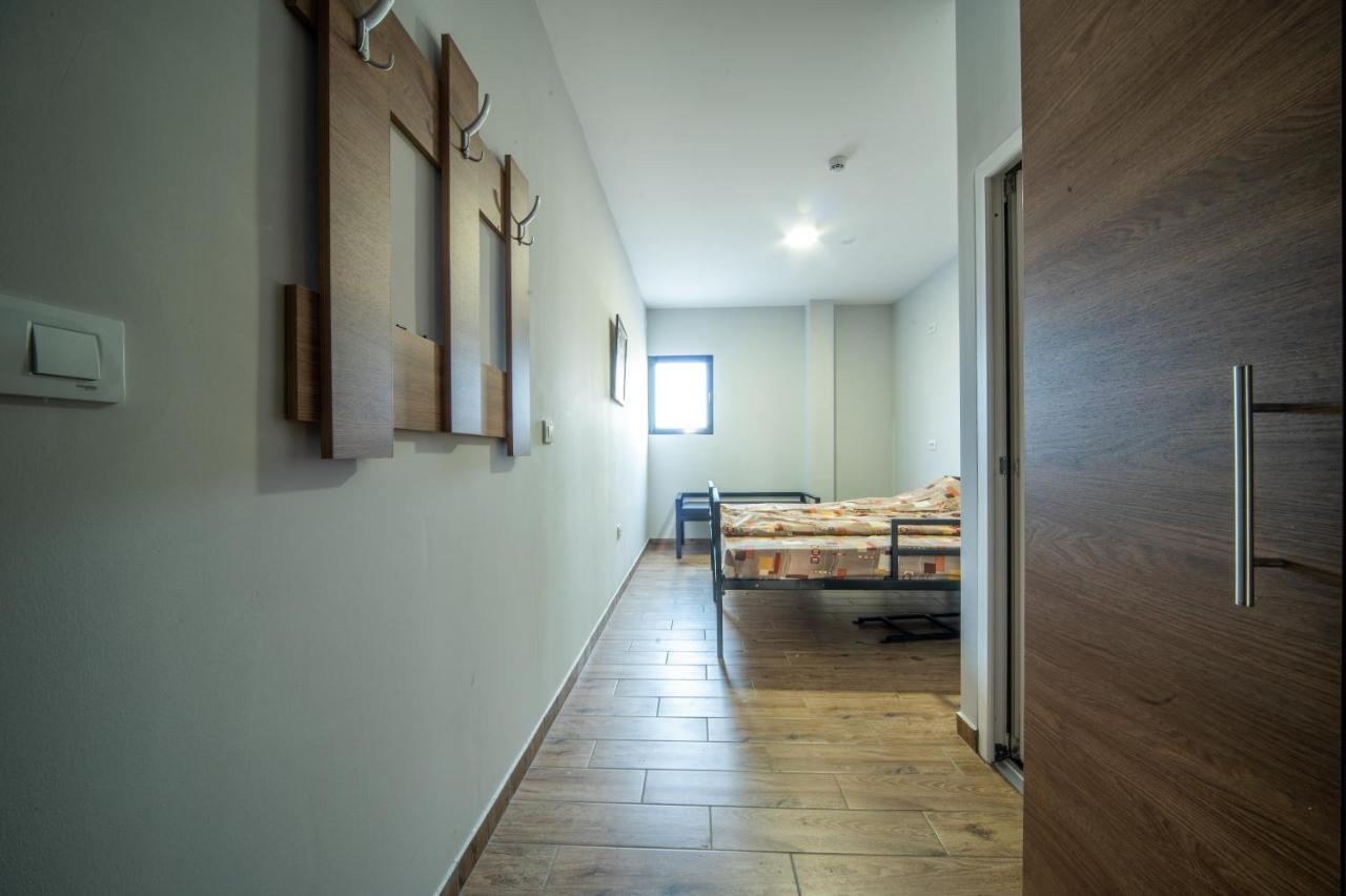 Amd Union Caffe & Rooms Kruševac Esterno foto
